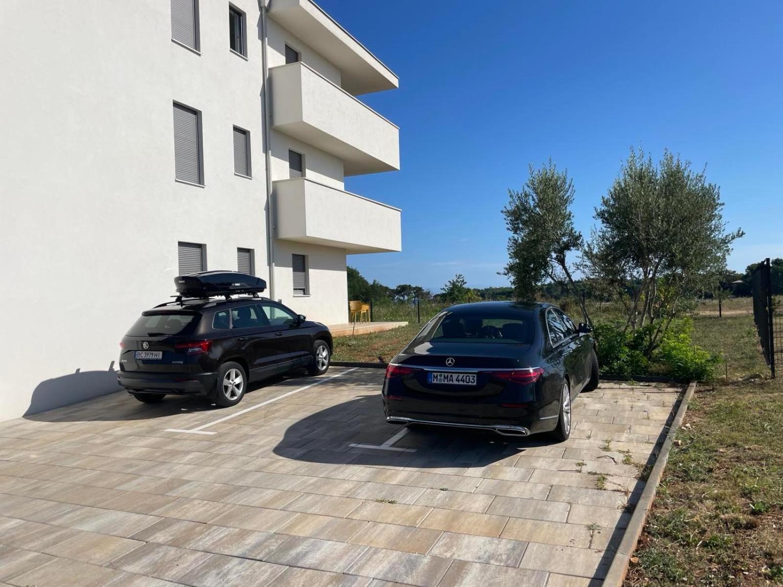 Baden Resort Basanija, Umag-With Sea View, Parking And 300M From The Beach Bašanija Exterior foto