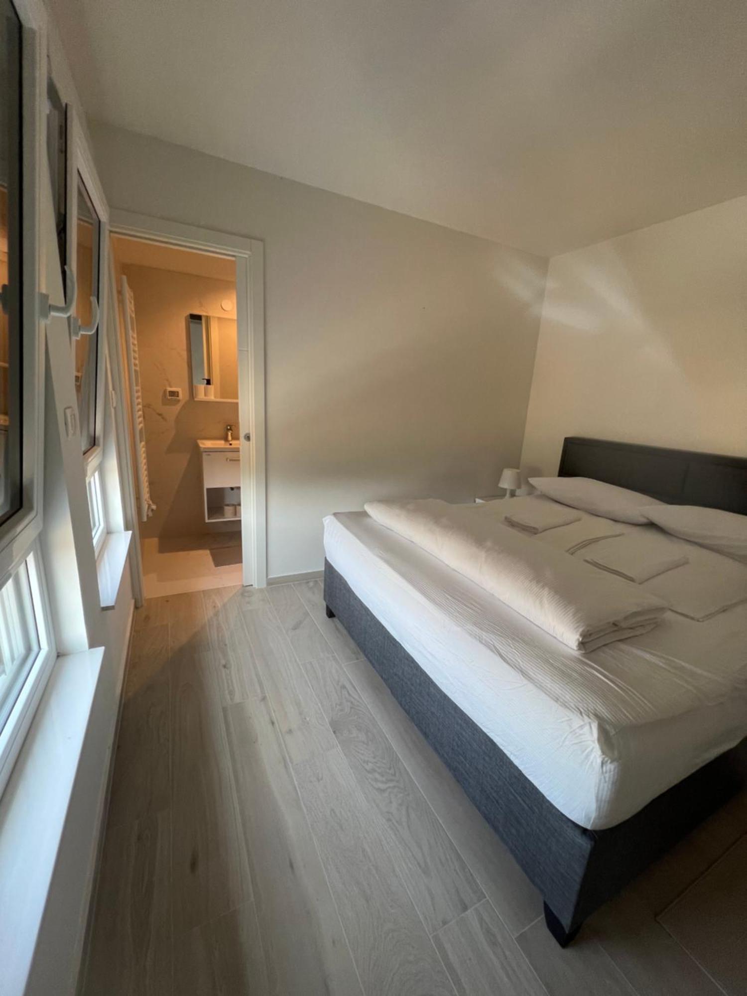 Baden Resort Basanija, Umag-With Sea View, Parking And 300M From The Beach Bašanija Exterior foto
