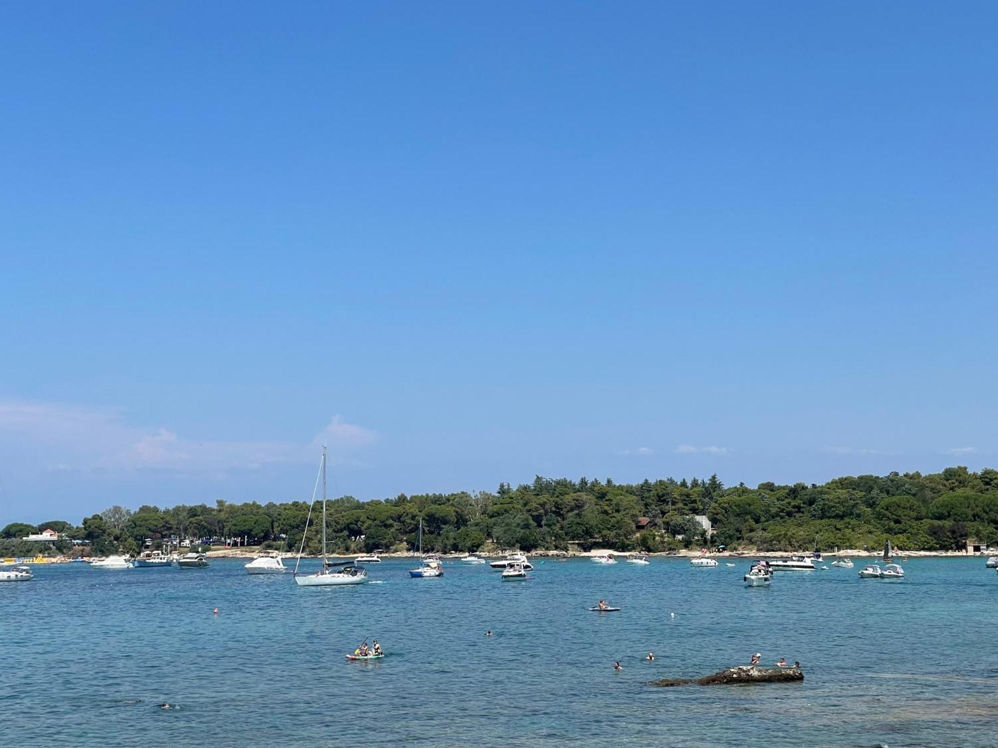 Baden Resort Basanija, Umag-With Sea View, Parking And 300M From The Beach Bašanija Exterior foto