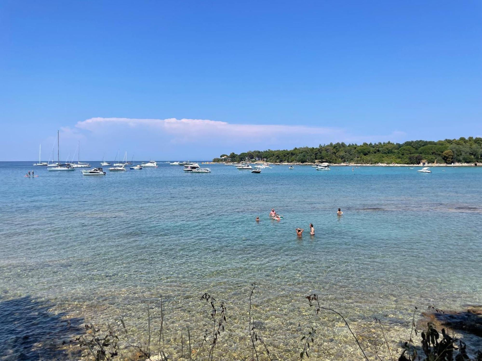 Baden Resort Basanija, Umag-With Sea View, Parking And 300M From The Beach Bašanija Exterior foto